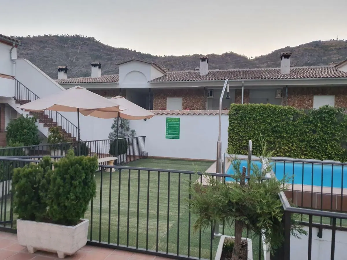 Alojamientos Las Lachas Arroyo Frio 0*,  Spain
